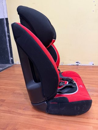 Silla coche PLAY roja y negra