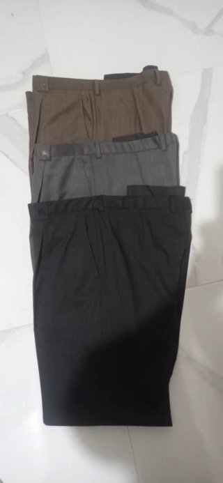 Pantalón marca burberry t 52