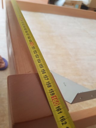 Base de cama con cabecero de madera