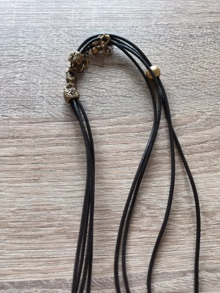 Collar con colgante estampado animal