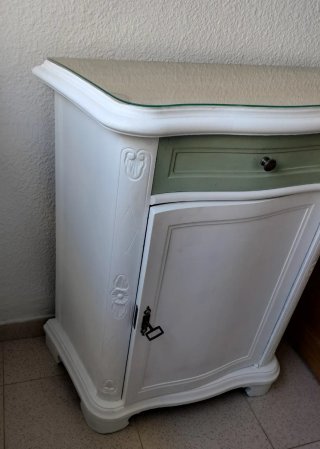 Mueble Vintage de entrada blanco y verde