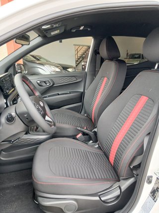 Hyundai i10 2025