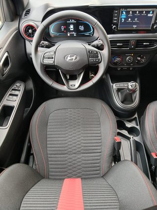 Hyundai i10 2025