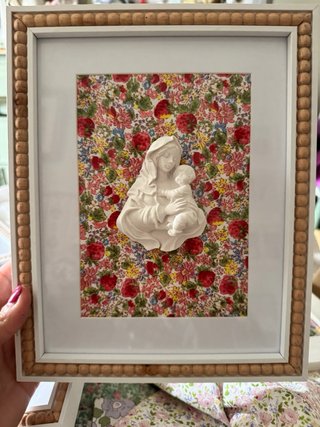 Cuadro Virgen Niña Estampado Liberty