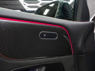 MERCEDES-BENZ GLB GLB 200 d
