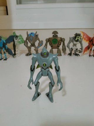 Figura Nanomech Ben 10