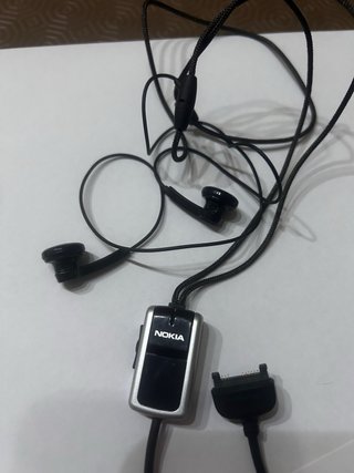 Lote 2 Móviles Nokia 3120 y Nokia 6131 plegable