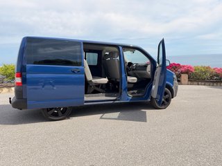 Volkswagen Caravelle 2012