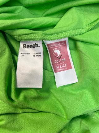 Talla 176/182 (16/17 años) o Talla M. BENCH