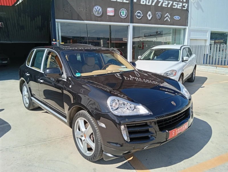 Porsche Cayenne 2009 - foto 1