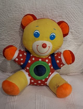 Peluche infantil oso amarillo y rojo