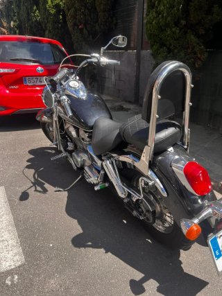 Honda Shadow VT 750 - Moto Cruiser Negra