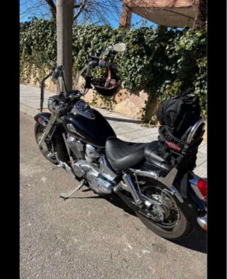 Honda Shadow VT 750 - Moto Cruiser Negra