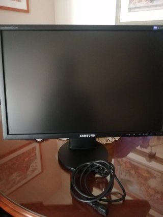 Pantalla Samsung 2243nw Negra