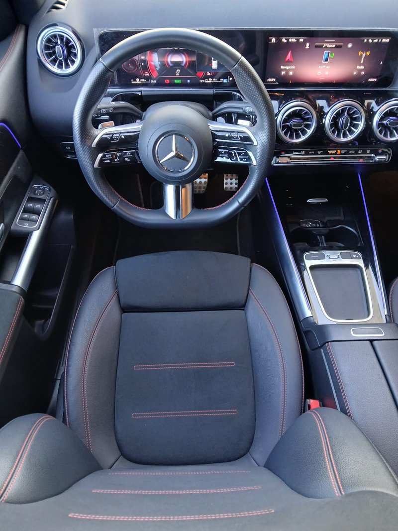 Mercedes-Benz GLA 2024, foto 8