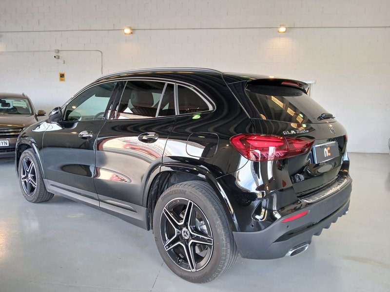 Mercedes-Benz GLA 2024, foto 6