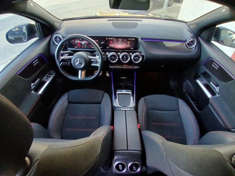 Mercedes-Benz GLA 2024, foto 10
