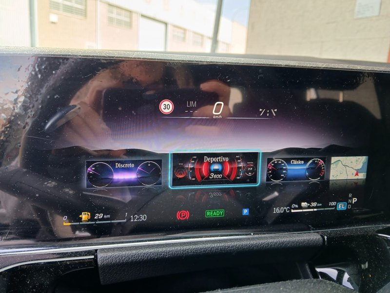 Mercedes-Benz GLA 2024, foto 13
