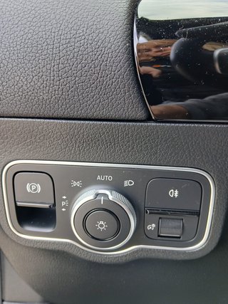 Mercedes-Benz GLA 2024