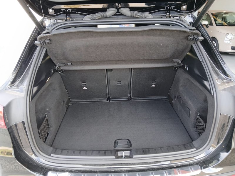 Mercedes-Benz GLA 2024, foto 20