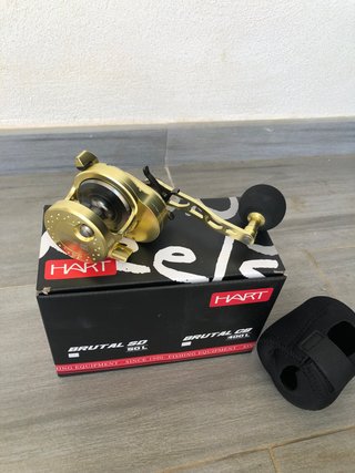 Carrete Hart Brutal SD 50L Dorado