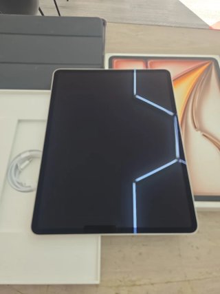 iPad Air 13 M3 256GB + Funda +caja +garantía