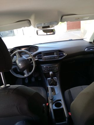 Peugeot 308 2016