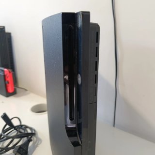 PlayStation 3 Slim 320GB + Rule of Rose, Berserk