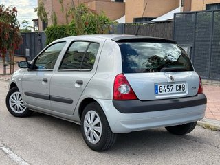 Renault Clio 2004