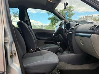 Renault Clio 2004
