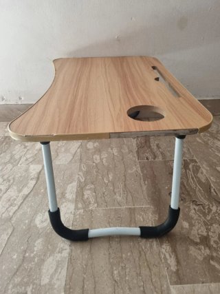 Scrivania per letto legno e plastica