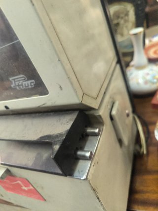 Antigua máquina de fichar de empresa
