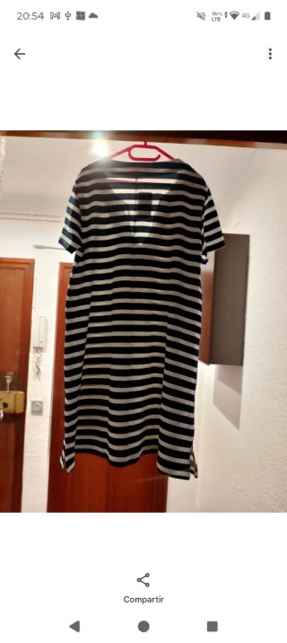 Vestido a rayas azul marino y blanco