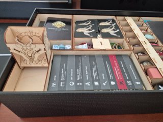 Kingdom Death: Monster + Gambler Chest + 14 Expas