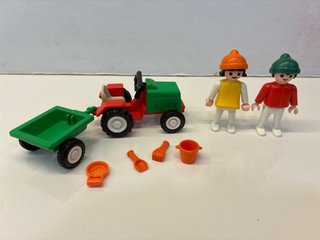 Playmobil 3594 Tractor con remolque