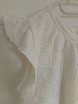 Camiseta niña blanca encaje