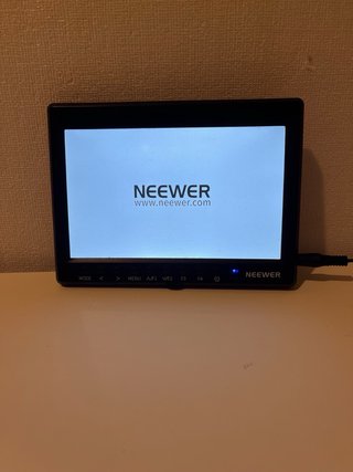 Display Neewer per telecamere