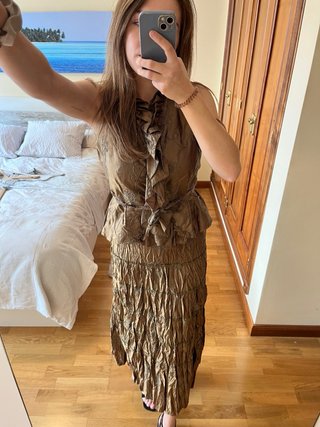 Conjunto de fiesta caqui dorado