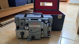 Proyector de cine Eumig MARK-S 709