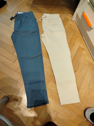 Pantalones niño beige y azul