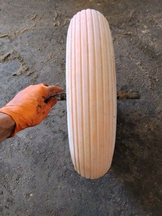 Rueda maciza para carretilla de obra