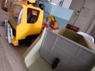 Camión Mammut Power Playmobil con remolque