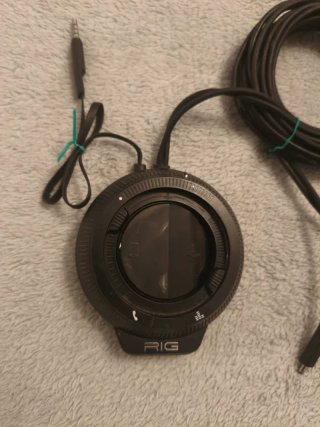 Plantronics RIG USB Mixer Amplifier + micrófono