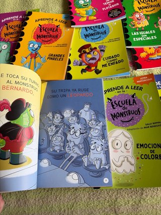Emociones de colores / Luna Boo Has Feelings Too