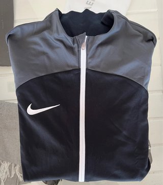 Chaqueta deportiva Nike hombre