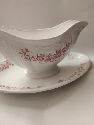 Salsera vintage con plato