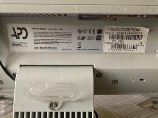 Monitor APD L775