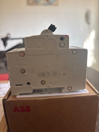 Protecciones diferenciales ABB (varios modelos)