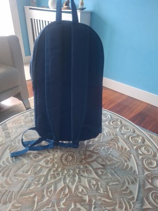 Mochila azul pequeña
