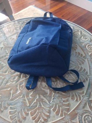 Mochila azul pequeña